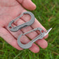 Multifunctionele titanium sleutelhanger-karabijnhaak met zakmes