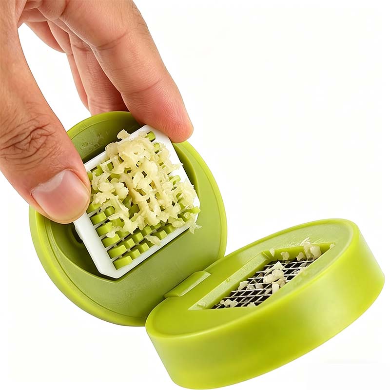 ❄️Zomerfresh 50% Korting!✨Mini Knoflookpers met Opvangbakje – Compacte Handmatige Knoflookhakker voor Knoflook, Gember, Sjalot & Chili