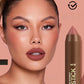 💋💄 50% KORTING! Aanbrengen, deppen, en je lippen blijven de hele dag fluweelzacht mat. Deze lip crayon smelt op je mond, maar geeft geen krimp – geen vlek op je koffiekopje, geen smudge na een zoen. Perfectie die blijft zitten.