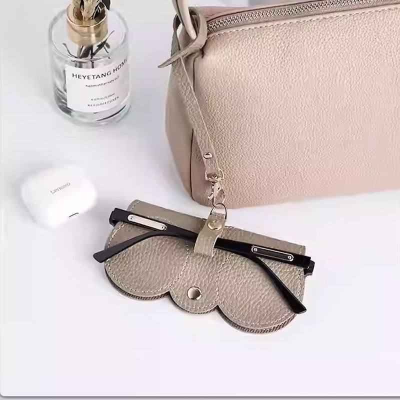🔥Tijdelijke aanbieding：1 kopen 1 gratis🎁（2 stuks）😎Zachte Leren Zonnebrillen Etui