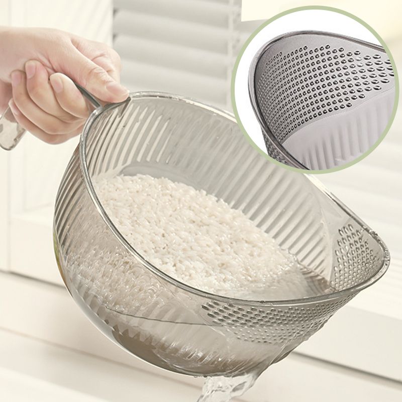 🍇🚫 50% KORTING! Stop met het morsen van water over je aanrecht! Deze multifunctionele zeefschaal met slim handvat spoelt je groenten en fruit, giet pasta af, en serveert je salade – allemaal met één hand. Jouw aanrecht blijft eindelijk droog!